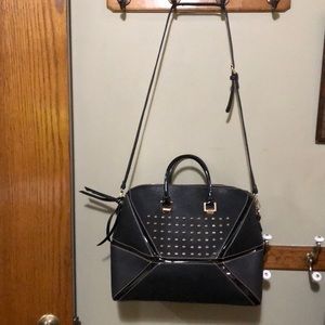 Mellow World Oversized purse black with gold studs